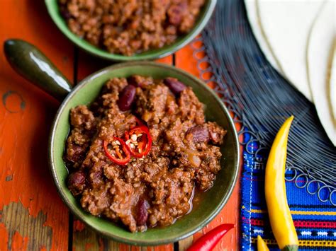  Cincinnati Chili – Mausteinen ja lihaisa herkku, joka sulattaa sydämesi ja makunyppinsä!